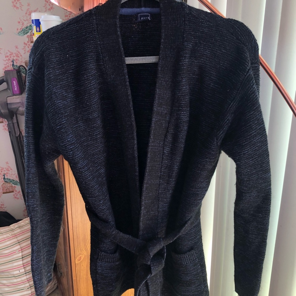 Kimono style cardigan w removable tie belt.